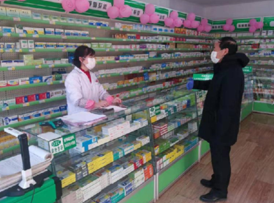 黑龙江省绥化市市场监督管理局局长王伟学对全市防疫用品安全工作进行调研