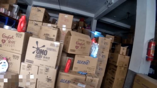 警探揭秘 袋装洗发水摇身一变成名牌，小卖部成销赃渠道